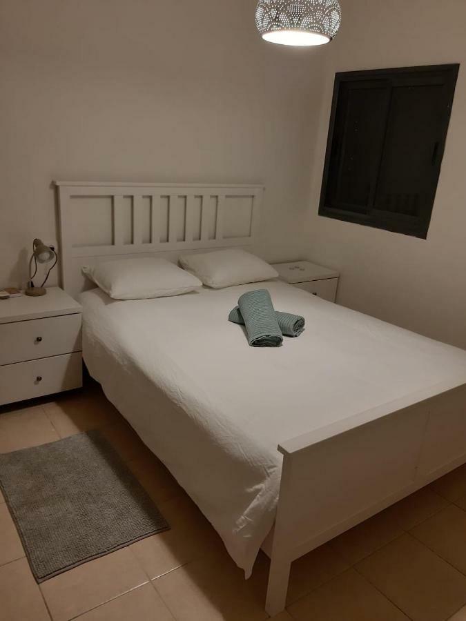 Spacious Apt. w/ Seaview, Fireplace&Netflix Acre Exterior foto
